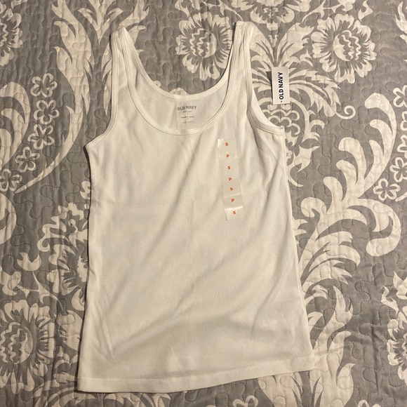Old navy tank top - Picture 1 of 1